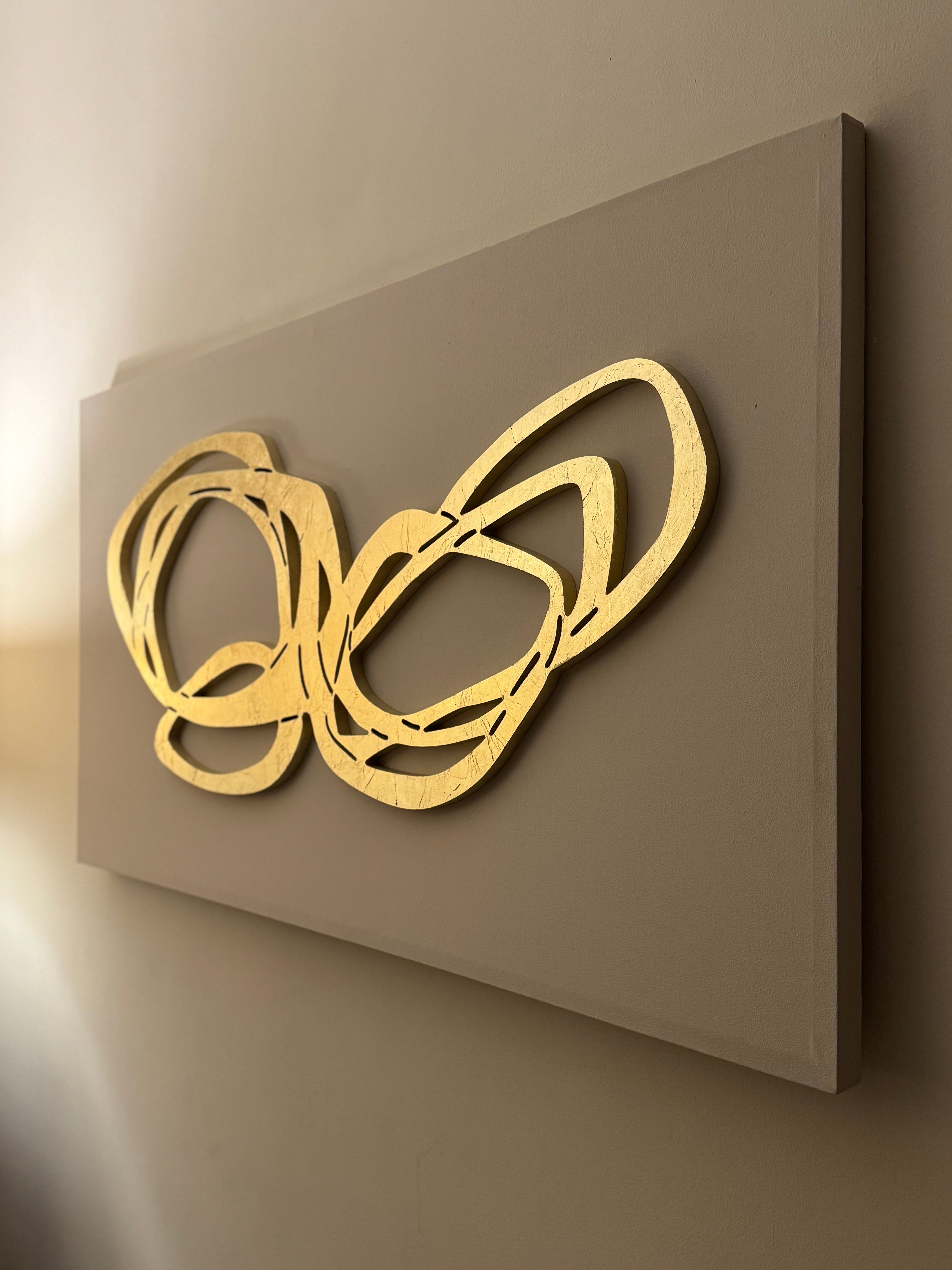 Golden glimmer